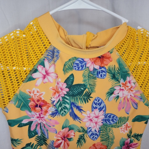 Art Class one piece swim suit - Picture 3 of 5